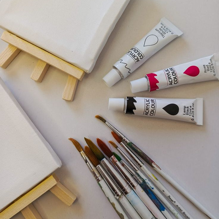 Mini Canvas Painting Kit Gift Set – Canvasses, Paint, Palette & Brushes