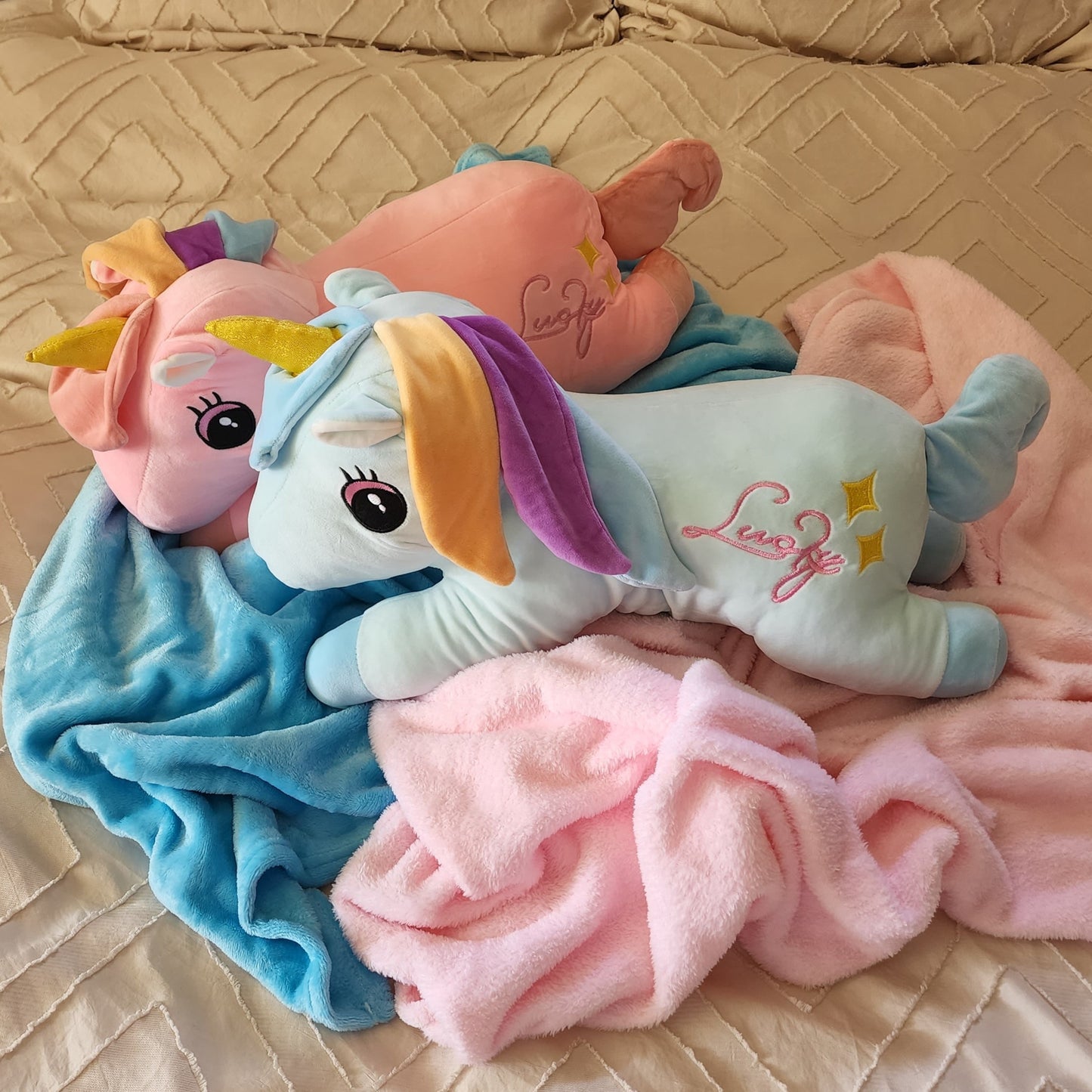 Cuddly Unicorn with Blanket
