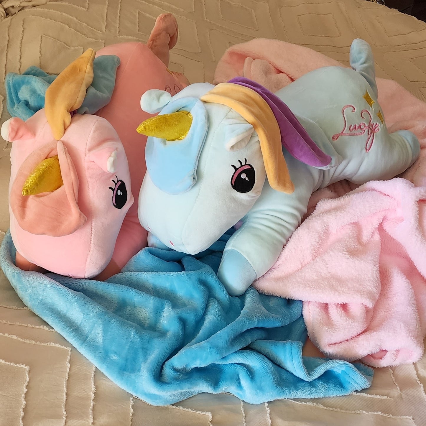 Cuddly Unicorn with Blanket